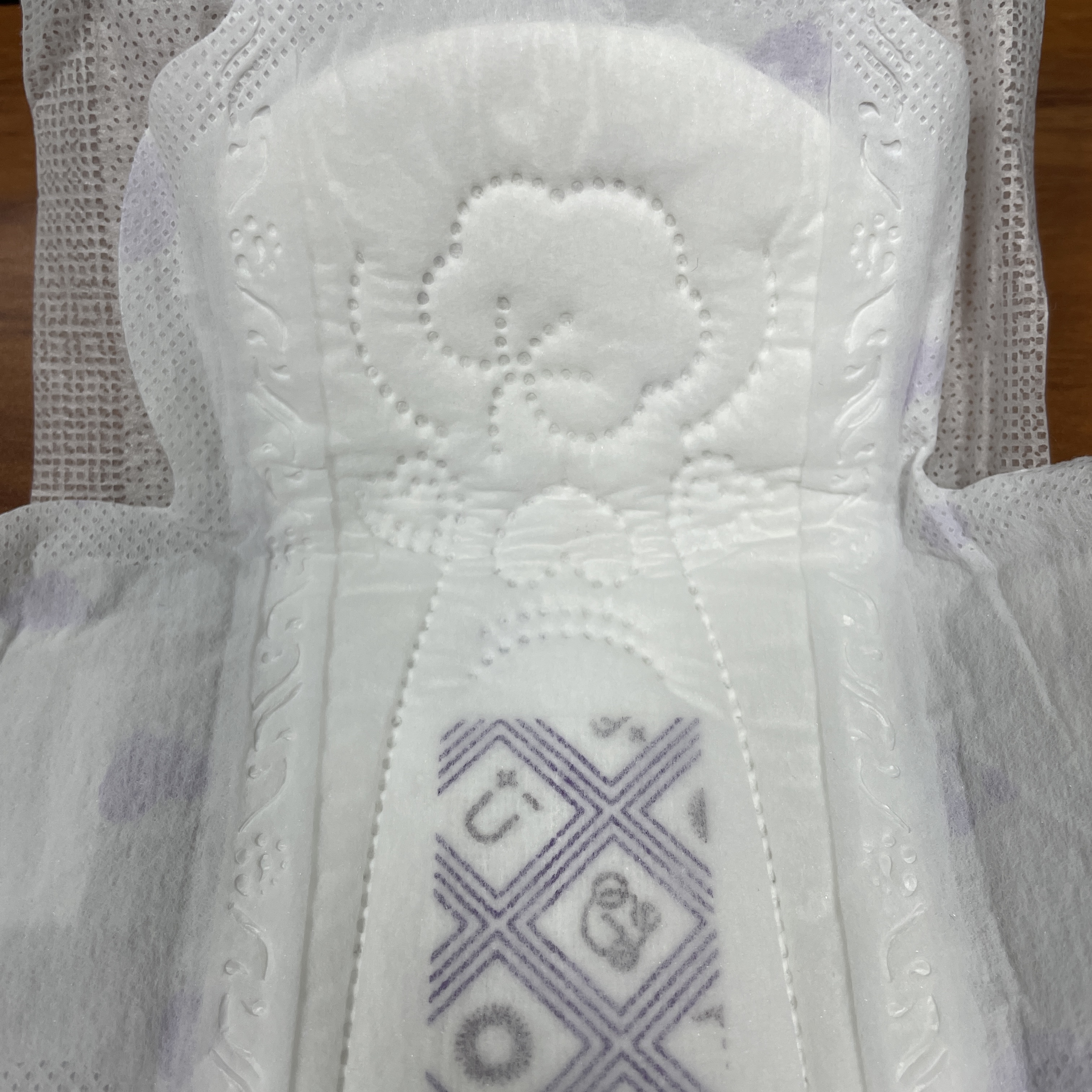 Japan Packaging Best Quality Super Absorbent Women's Sanitary Napkins Pad