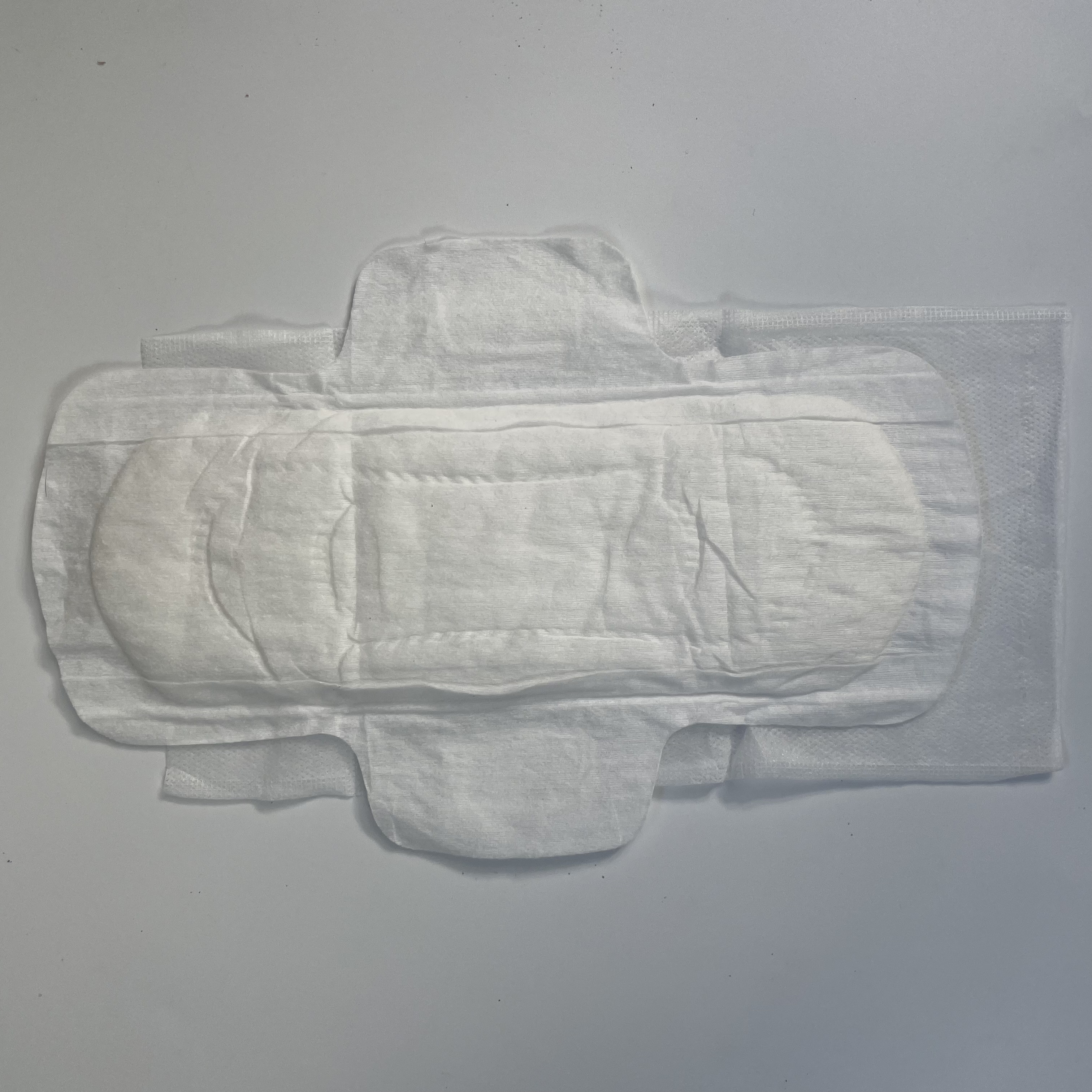 Various Size Latest Design Biodegradable Pure Cotton Ladies Menstrual Sanitary Pads for Day And Night Use