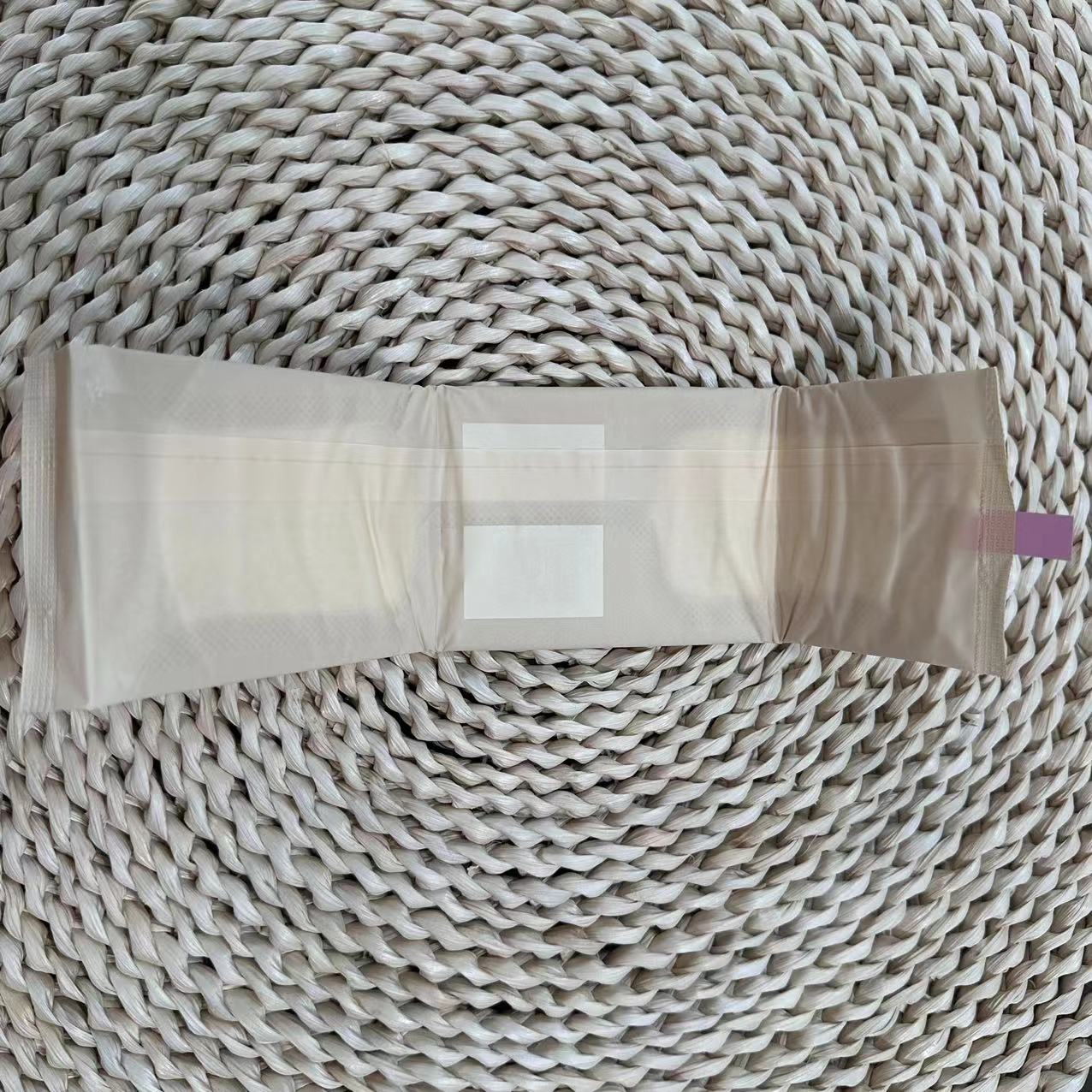 Biodegradable Natural Bamboo Fiber Ladies Menstrual Sanitary Napkins / Women Pads 240mm in Bulk